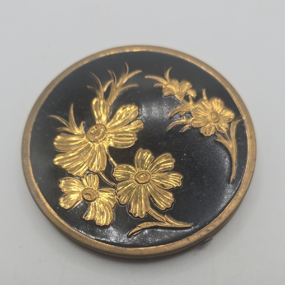 Vintage Wadsworth Gold Floral Enamel Compact With Mirror- Black and Gold